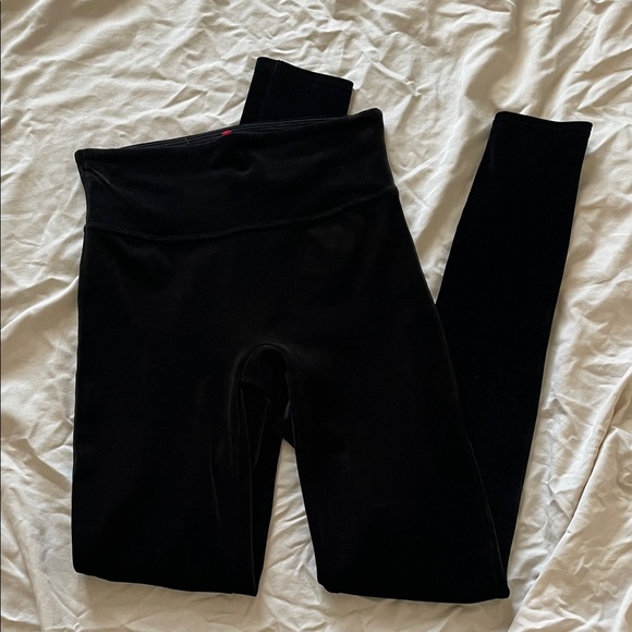 SPANX Black Velvet Leggings - Picture 1 of 2